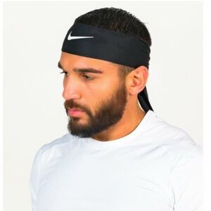 ❄️3/$15 Nike Swoosh Head Tie